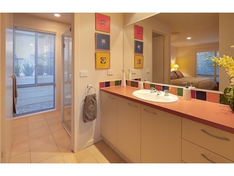 1 Castle Cove, Wodonga VIC 3690