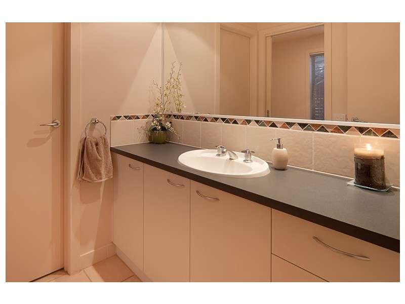 1 Castle Cove, Wodonga VIC 3690