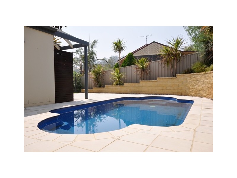 1 Castle Cove, Wodonga VIC 3690