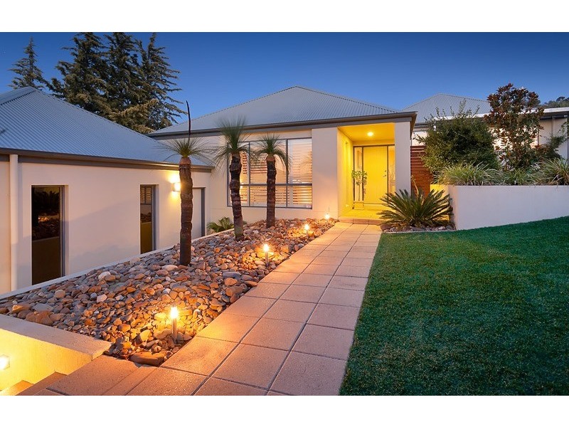 1 Castle Cove, Wodonga VIC 3690