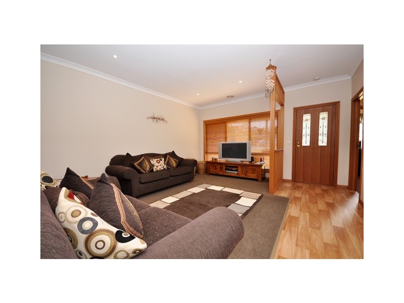 60 Falcon Circuit, Wodonga VIC 3690