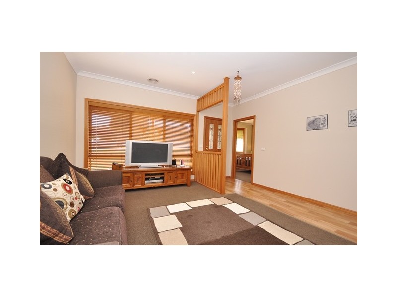 60 Falcon Circuit, Wodonga VIC 3690