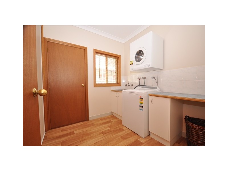 60 Falcon Circuit, Wodonga VIC 3690