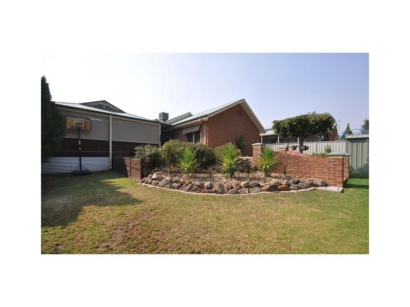 60 Falcon Circuit, Wodonga VIC 3690