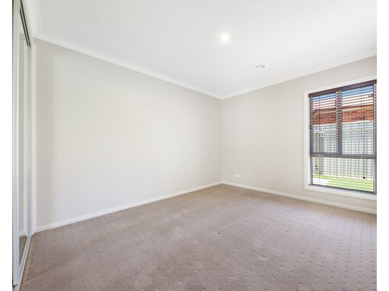 30 Golflinks Avenue, Wodonga VIC 3690