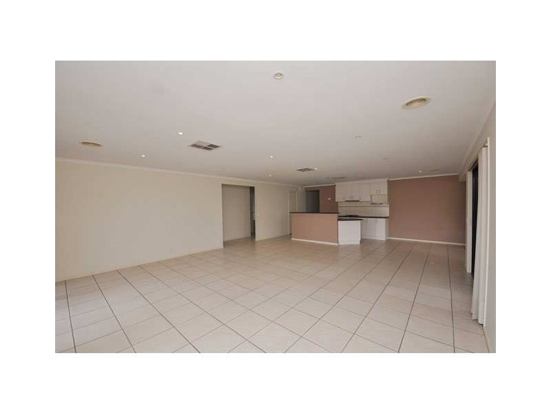 6 Bisque Court, Wodonga VIC 3690