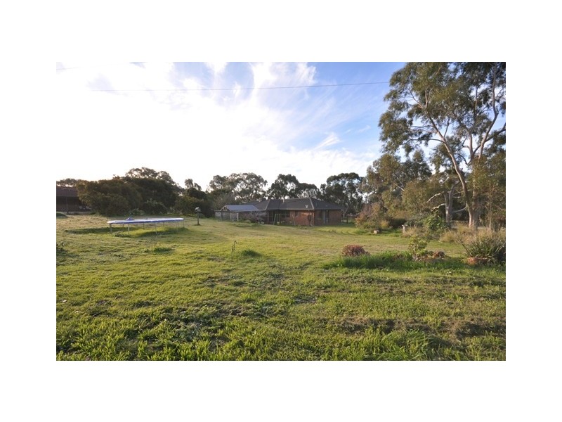 14 Howards Road, Baranduda VIC 3691