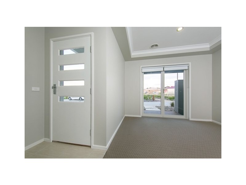 5 Blackburn Close, Wodonga VIC 3690