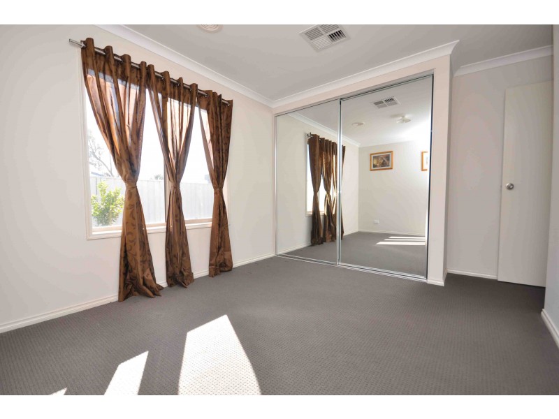 15 Parnaby Street, Wodonga VIC 3690