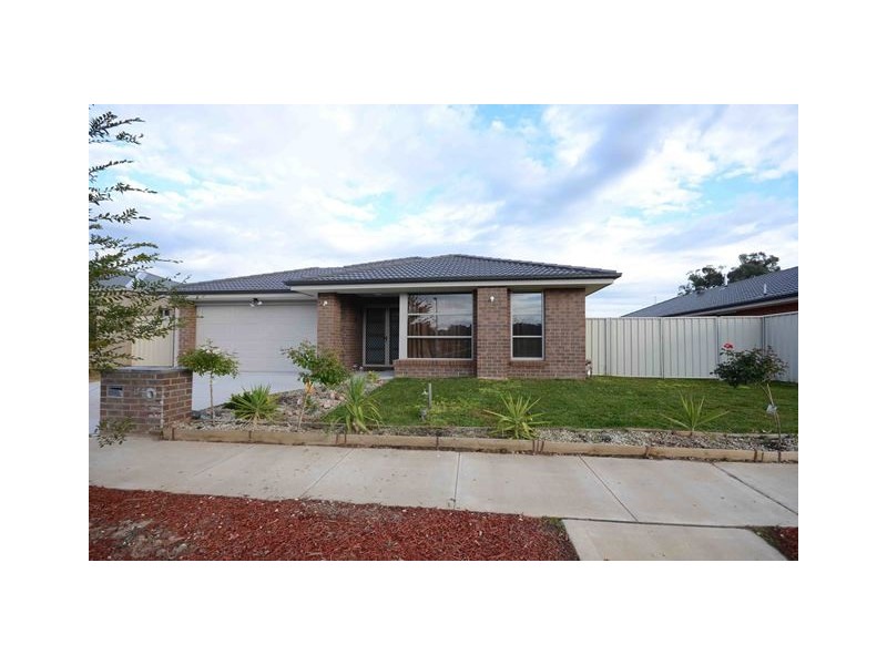 15 Parnaby Street, Wodonga VIC 3690