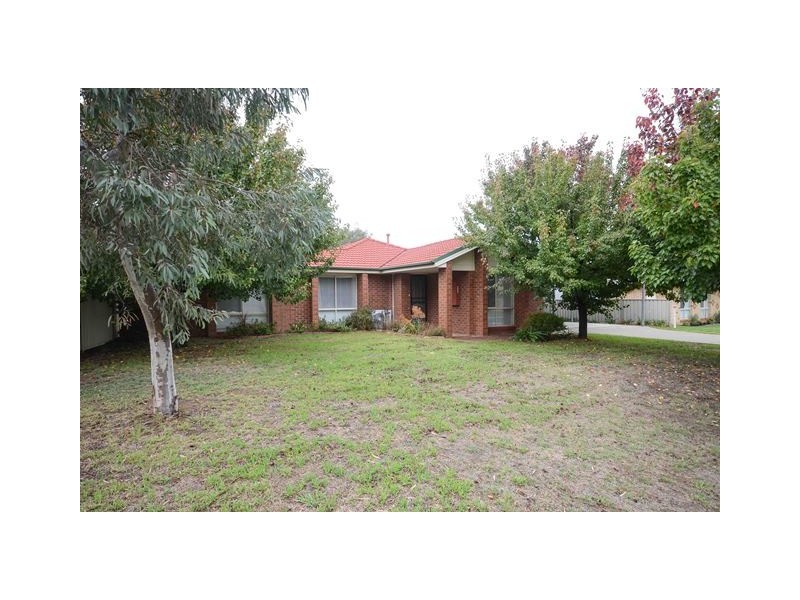 4 Whitehead Court, Barnawartha VIC 3688