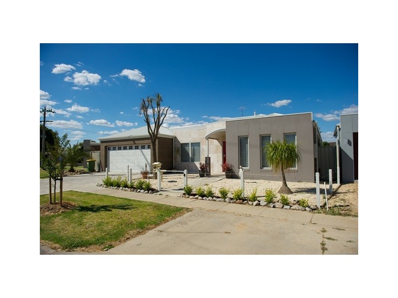 64a Thomas Mitchell Drive, Wodonga VIC 3690