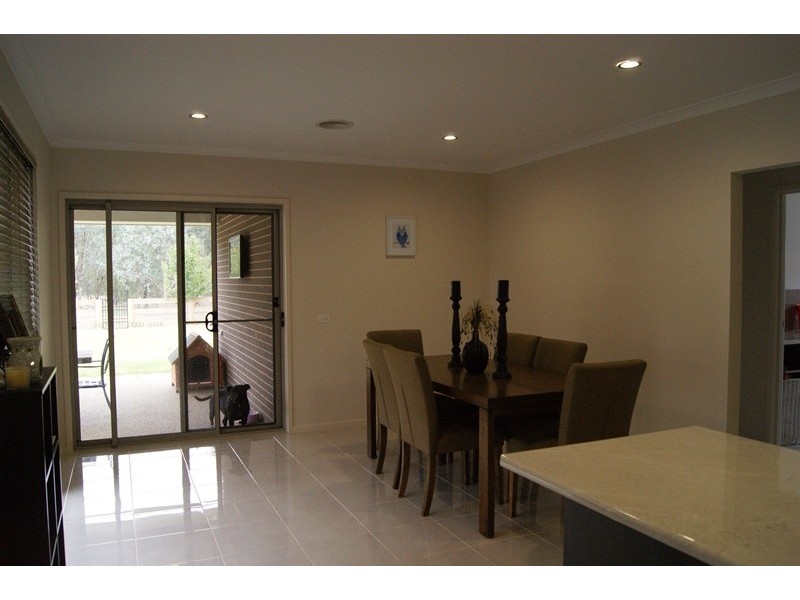 38 Oxford Drive, Thurgoona NSW 2640