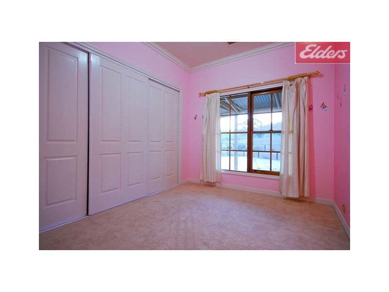 24 Manor Place, Yackandandah VIC 3749