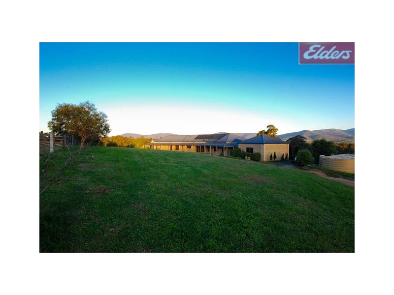 24 Manor Place, Yackandandah VIC 3749