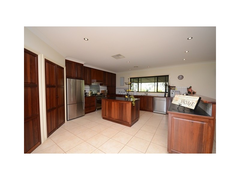 65 Hovell Street, Howlong NSW 2643
