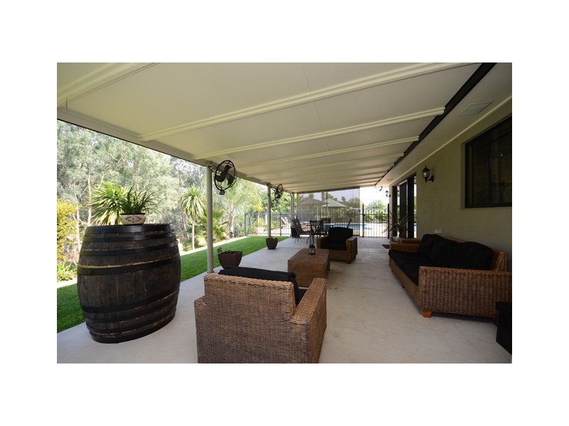 65 Hovell Street, Howlong NSW 2643