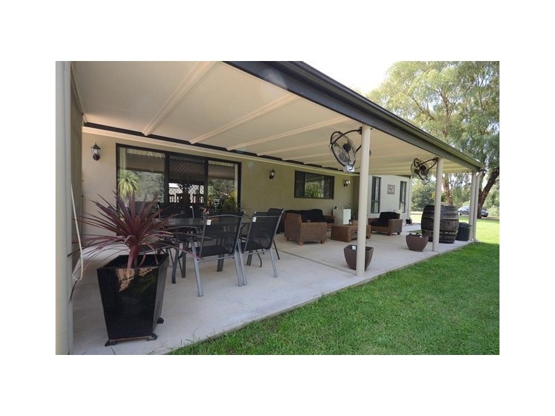 65 Hovell Street, Howlong NSW 2643