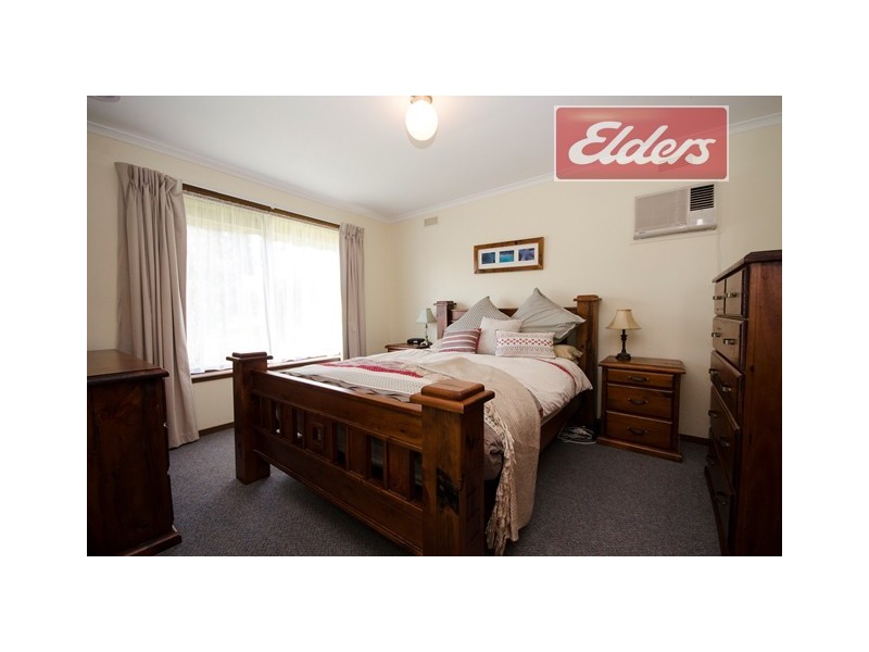 14 Burke Street, Chiltern VIC 3683