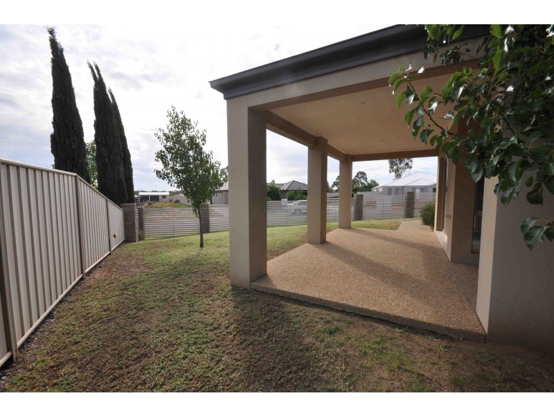 15 Maxwell Drive, Wahgunyah VIC 3687