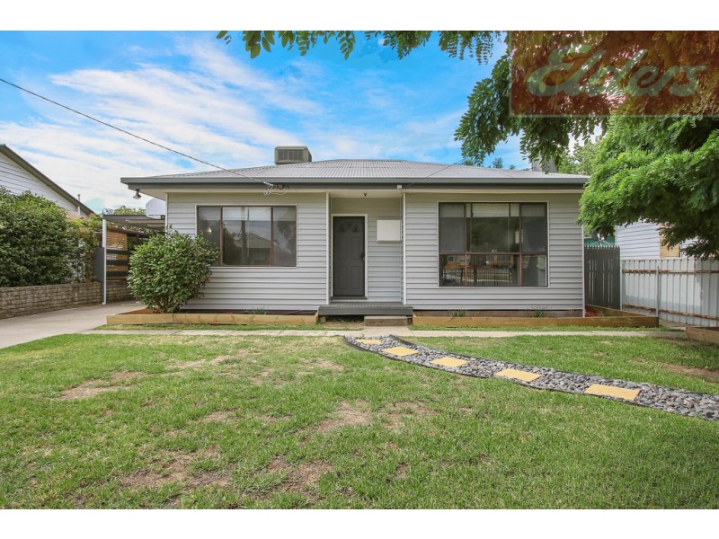 8 Mark Street, Wodonga VIC 3690
