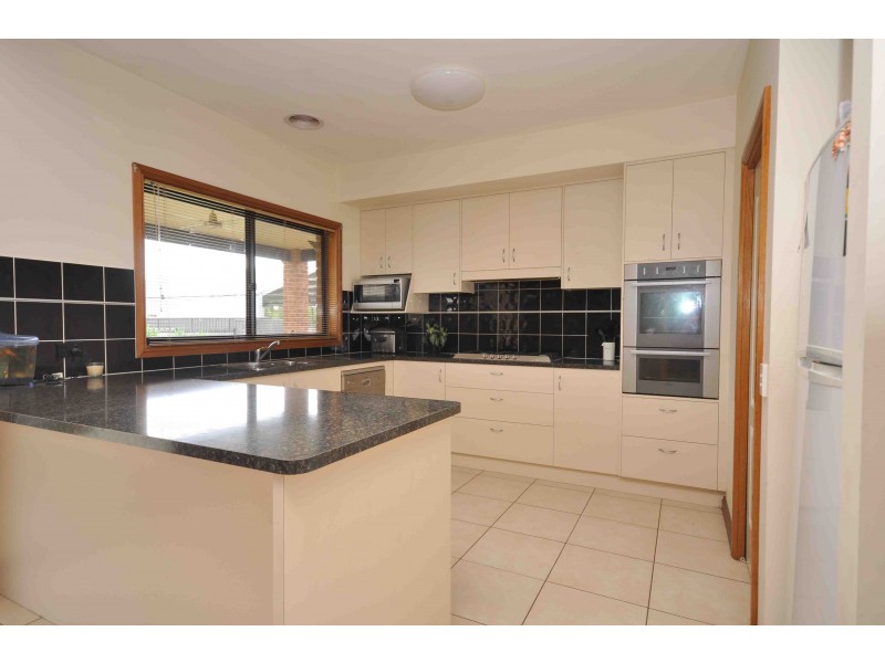 53 Castle Creek Road, Wodonga VIC 3690