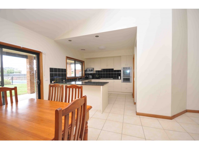 53 Castle Creek Road, Wodonga VIC 3690