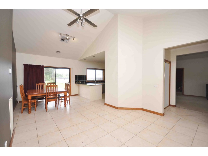 53 Castle Creek Road, Wodonga VIC 3690