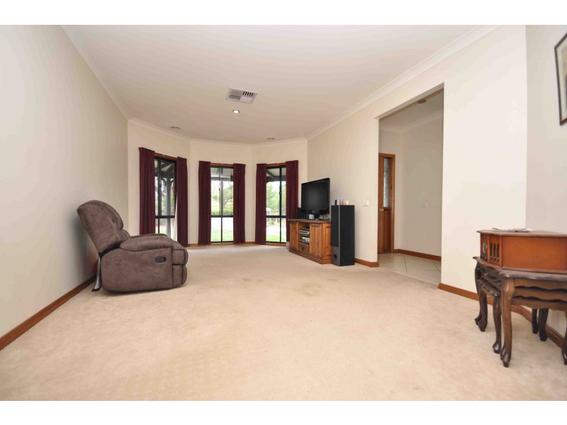 53 Castle Creek Road, Wodonga VIC 3690