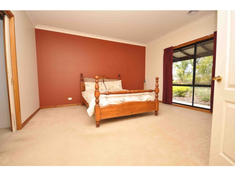 53 Castle Creek Road, Wodonga VIC 3690