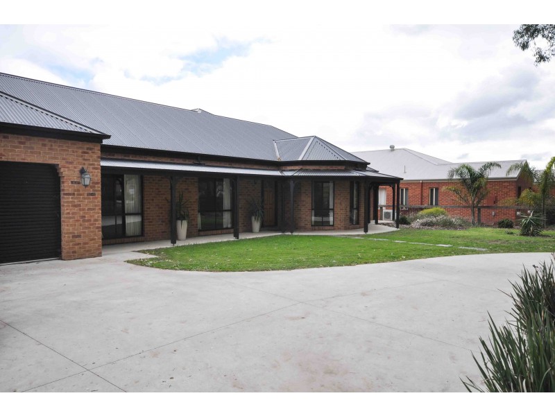 53 Castle Creek Road, Wodonga VIC 3690