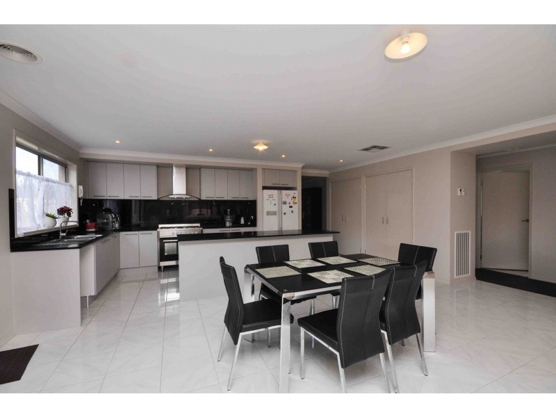 15 Parnaby Street, Wodonga VIC 3690