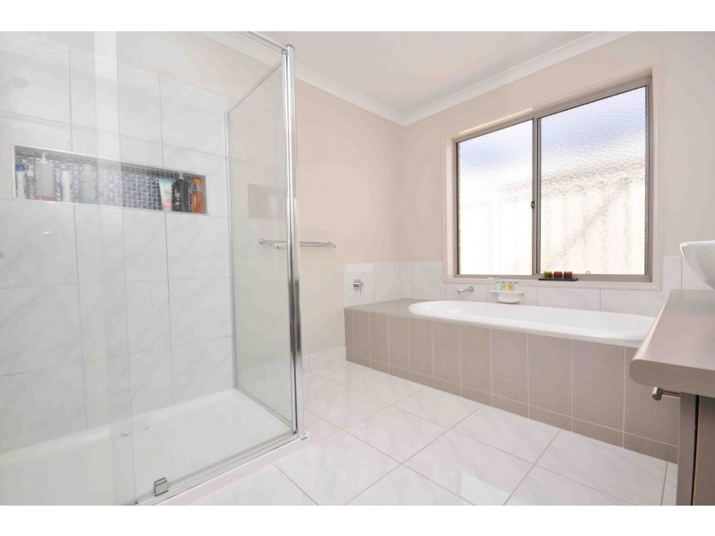 15 Parnaby Street, Wodonga VIC 3690