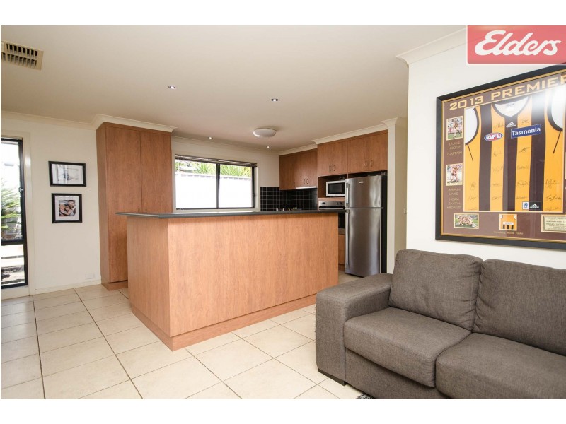 14 MacKenzie Crescent, Wodonga VIC 3690