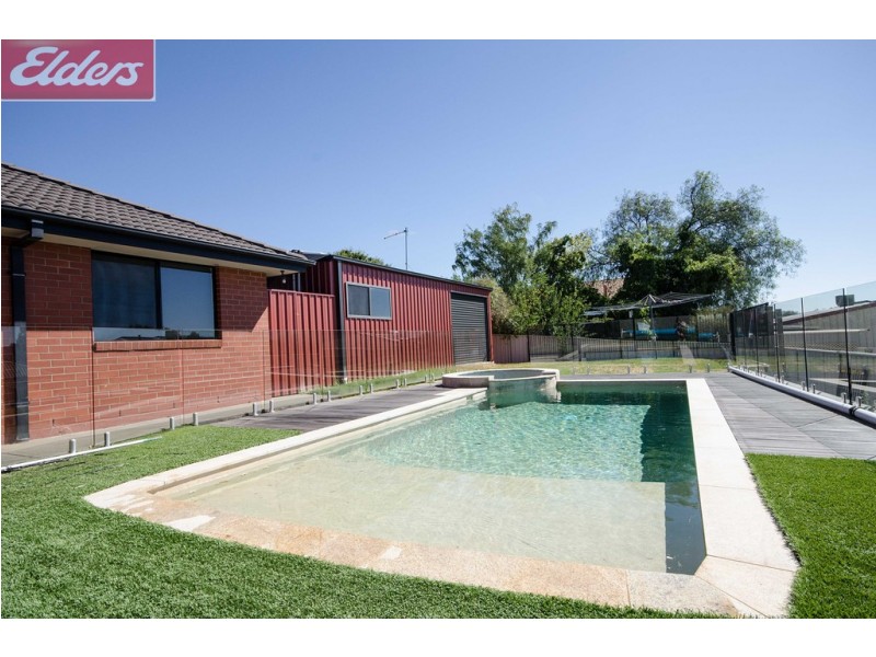 14 MacKenzie Crescent, Wodonga VIC 3690