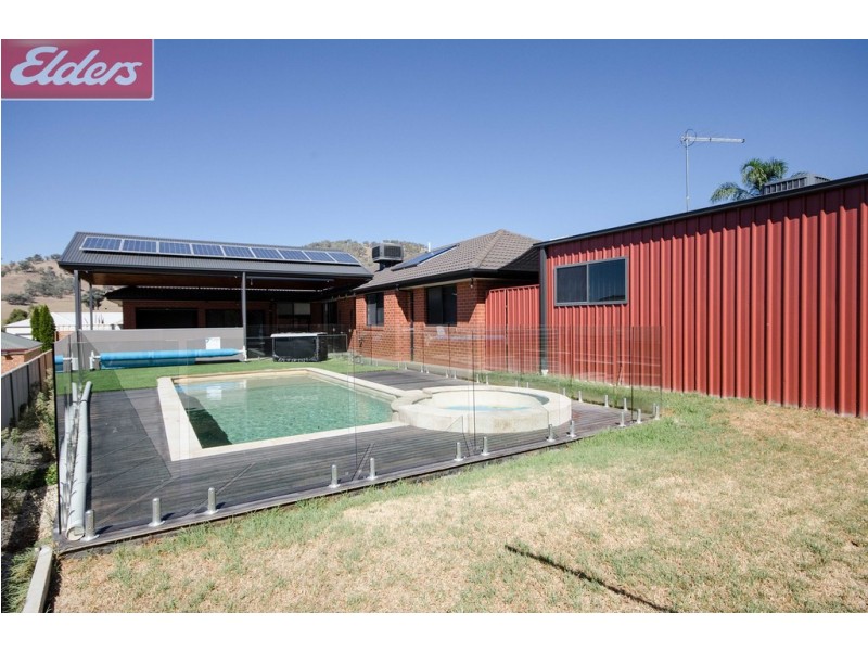 14 MacKenzie Crescent, Wodonga VIC 3690