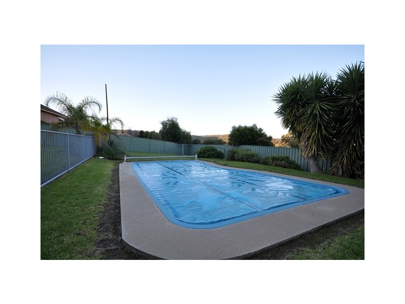7 Carbine Court, West Albury NSW 2640