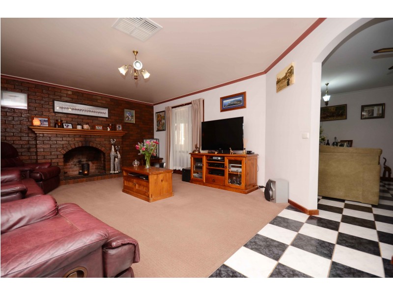 14 Wedge Court, Wodonga VIC 3690