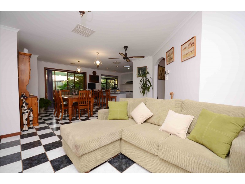 14 Wedge Court, Wodonga VIC 3690