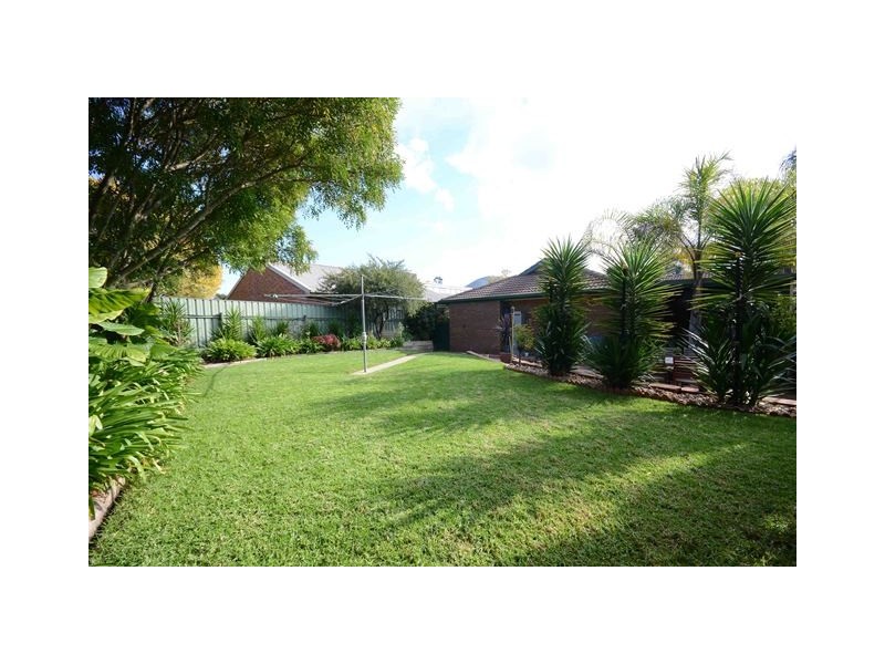 14 Wedge Court, Wodonga VIC 3690