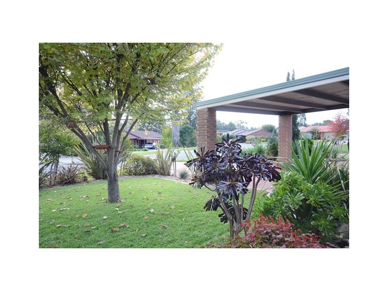 14 Wedge Court, Wodonga VIC 3690