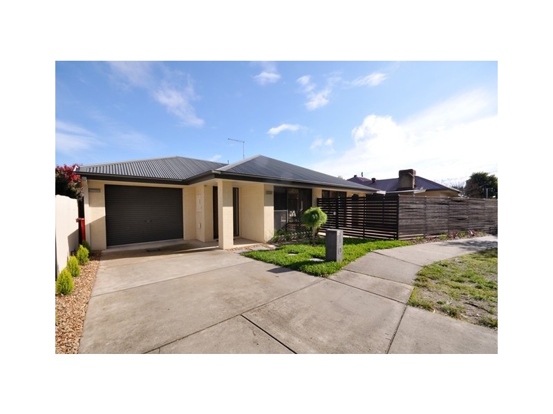 1a Saldaise Street, Wodonga VIC 3690