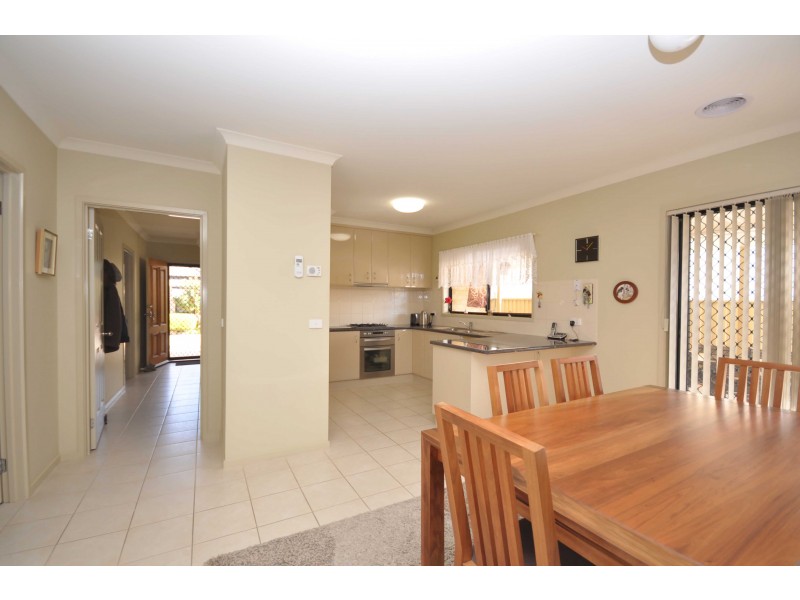 4/216 Felltimber Creek Road, Wodonga VIC 3690