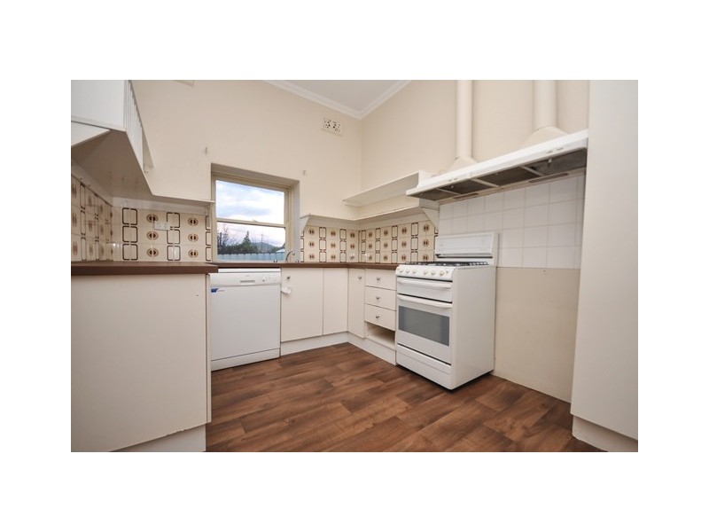 33 Batt Avenue, Wodonga VIC 3690