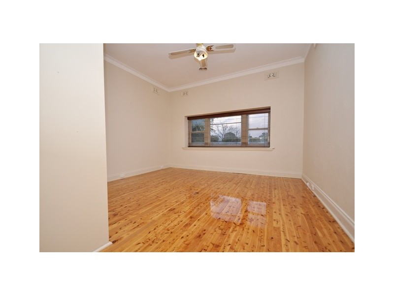 33 Batt Avenue, Wodonga VIC 3690