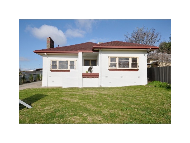 33 Batt Avenue, Wodonga VIC 3690