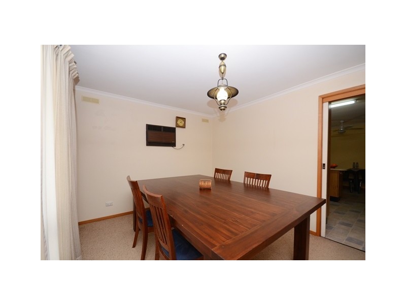 9 Merlinda Court, Wodonga VIC 3690