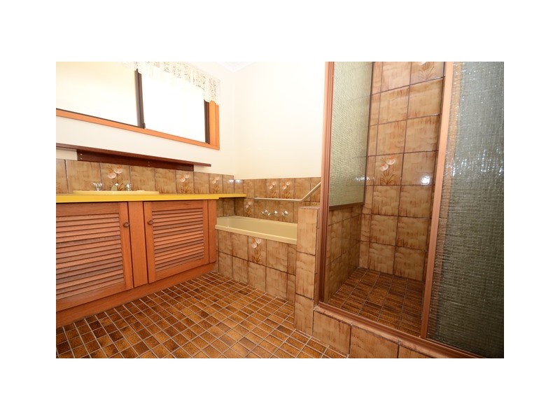 9 Merlinda Court, Wodonga VIC 3690