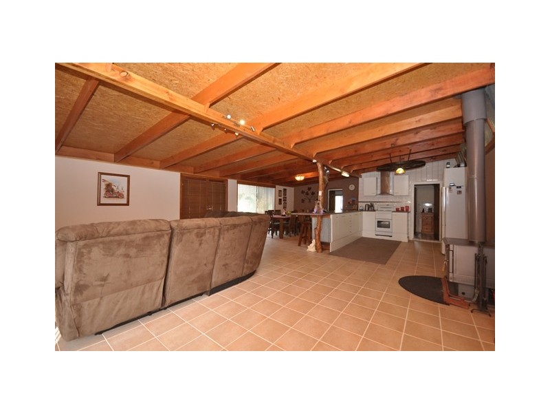 34-36 Nickless Street, Chiltern VIC 3683