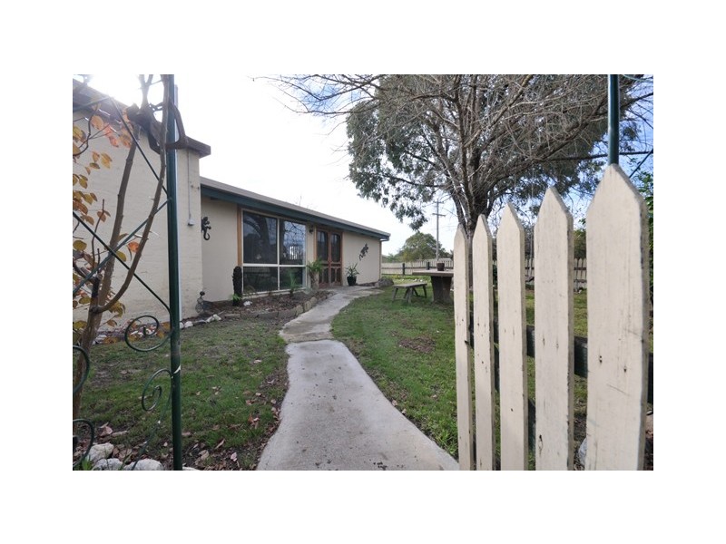 34-36 Nickless Street, Chiltern VIC 3683